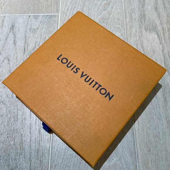 Louis Vuitton box - Picture 1 of 7